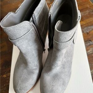 Elegant Gray Suede Ankle Booties
